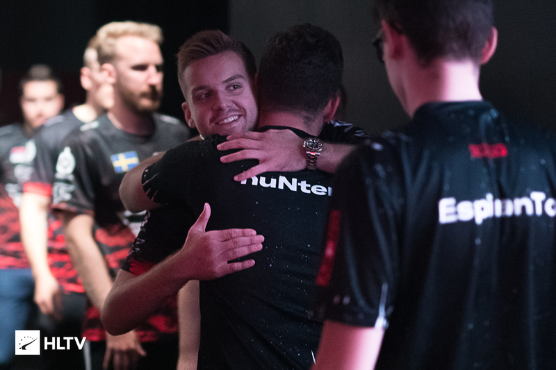 FPX群访 xiaolaohu：自己坦克玩的比较差 第二局没有注意防GANK