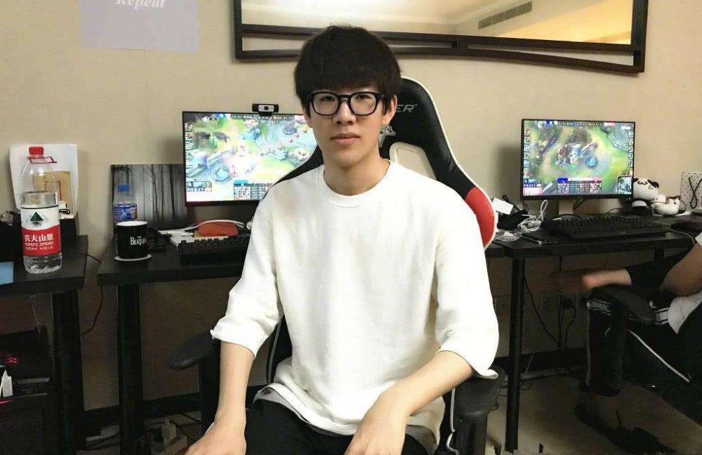 张对